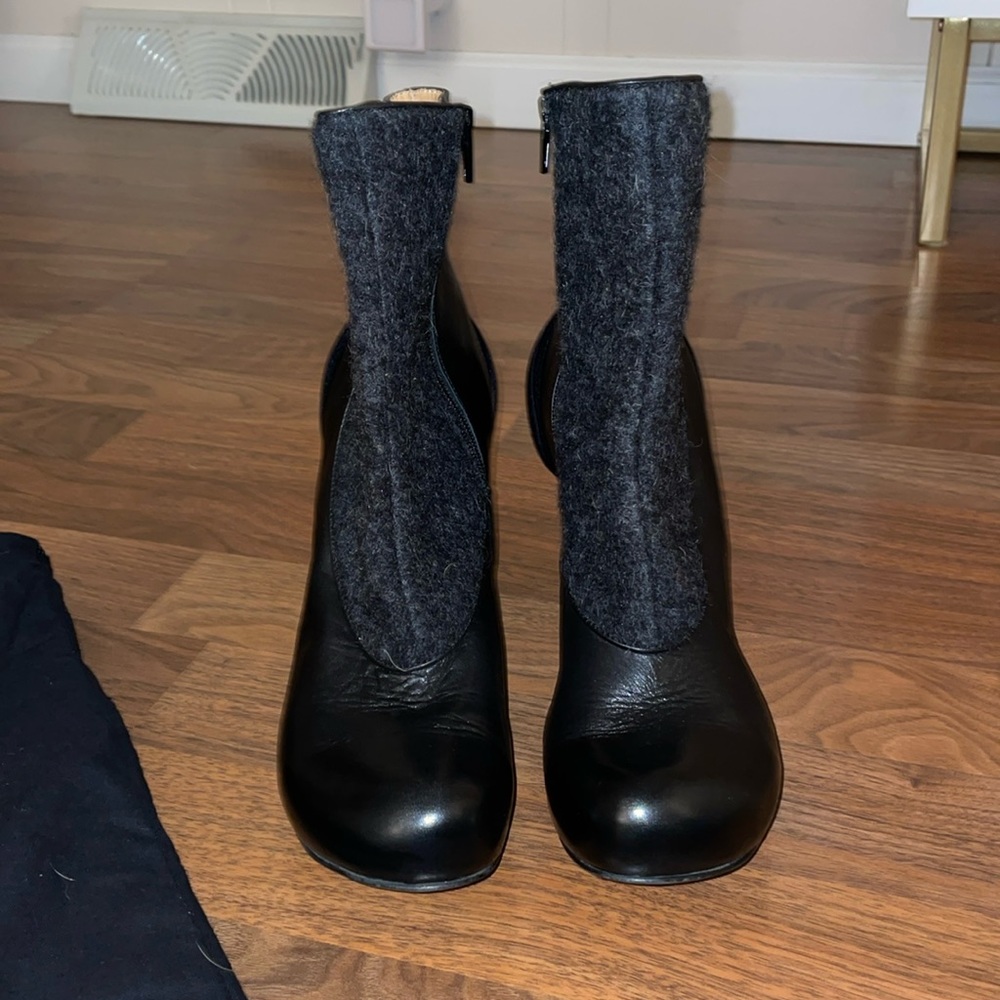 John Fluevog ankle boots. Size 9. Black leather, suede and texture.